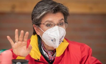 Continúa polémica por investigación de la Procuraduría a Claudia López, por presunta participación en política