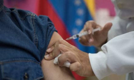 Nuevo cargamento de la vacuna Sputnik V llega a Venezuela [VIDEO]