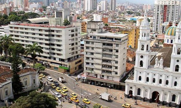 Autoridades desarticularon una banda delictiva que habría estafando a ciudadanos con proyectos de vivienda por más de $5.000 millones en Santander
