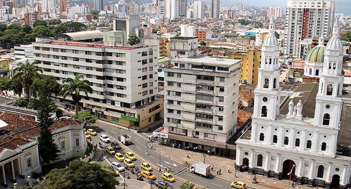 Autoridades desarticularon una banda delictiva que habría estafando a ciudadanos con proyectos de vivienda por más de $5.000 millones en Santander