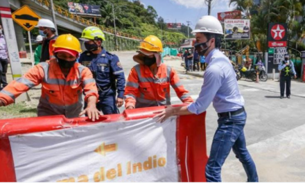 En Medellín habilitan calzada ascendente de la Avenida Las Palmas