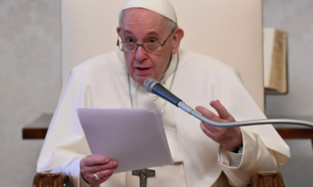 El papa Francisco impone nuevas medidas contra la corrupción en el Vaticano