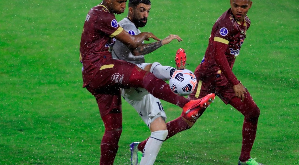 Deportes Tolima no pudo ante Talleres y se alejó del objetivo en la Copa Sudamericana