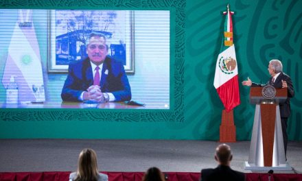El Presidente argentino anunció nuevos envíos de vacunas desde México y afirmó: “Nos hacen sentir más independientes”
