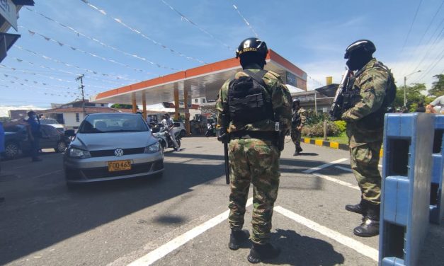 Así el Ejército Nacional apoyó entrega de combustible en Cali [VIDEO]