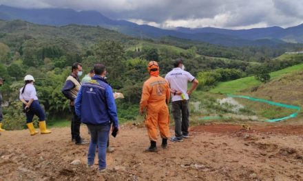 Tras movimiento en masa sobre el río Medellín a la altura de Caldas, se recomienda monitoreo de la ladera y la cuenca