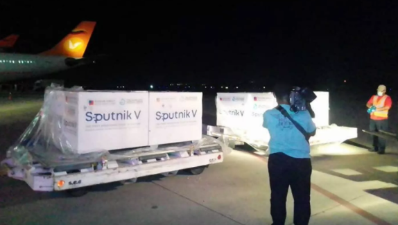 Arribó a Venezuela el sexto cargamento de la vacuna rusa Sputnik V [VIDEO]