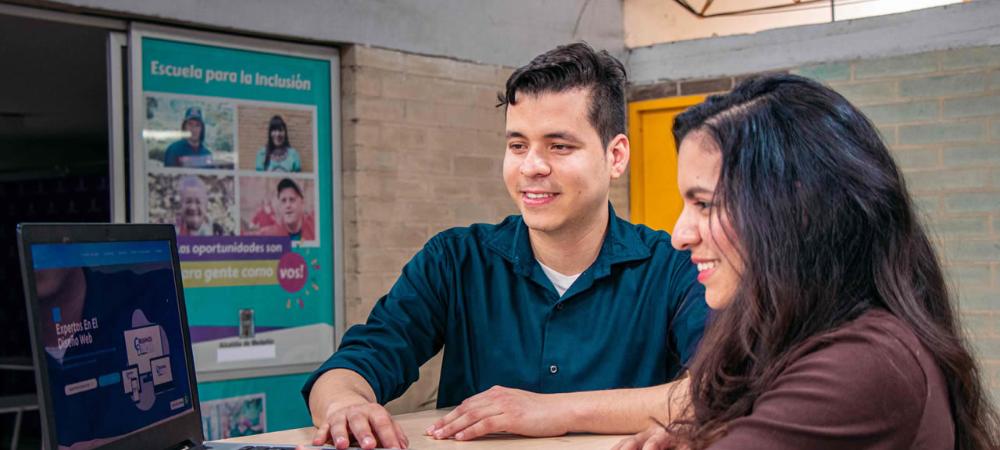 325 emprendedores han fortalecido sus ideas de negocio gracias al acompañamiento de la Escuela para la Inclusión