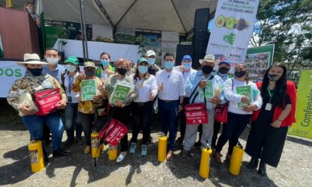 El proyecto Agro Antioquia Exporta 4.0 entregó implementos, señalética y botiquines de primeros auxilios en el Suroeste antioqueño