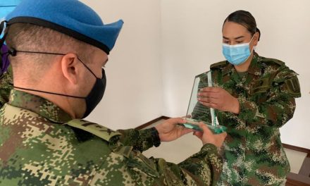 Oficial de la Fuerza de Tarea Conjunta Omega ocupó el primer puesto en un Curso de Paz
