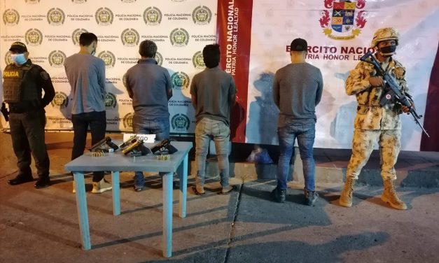 Ejército Nacional capturó a cuatro sujetos por porte ilegal de armas en Maicao, La Guajira
