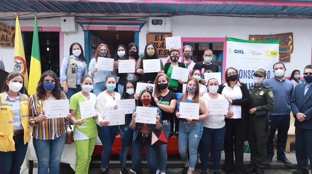 38 emprendedoras del área de influencia del Cruce de la Cordillera Central fueron certificadas en habilidades empresariales