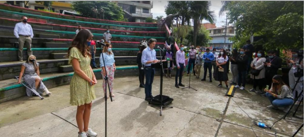 En Medellín, nacen las Escuelas de la No-Violencia y construcción de paz