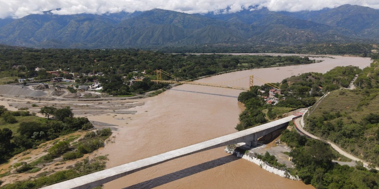 El puente sobre el Río Cauca del proyecto autopista al mar uno, registra una ejecución del 81%