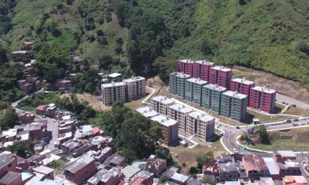 Más de 2.000 familias de Medellín vivirán en hogares con características ecosostenibles