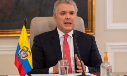 Iván Duque habló con Zelenski: «Ucrania ha sido víctima de un ataque vil y desproporcionado»