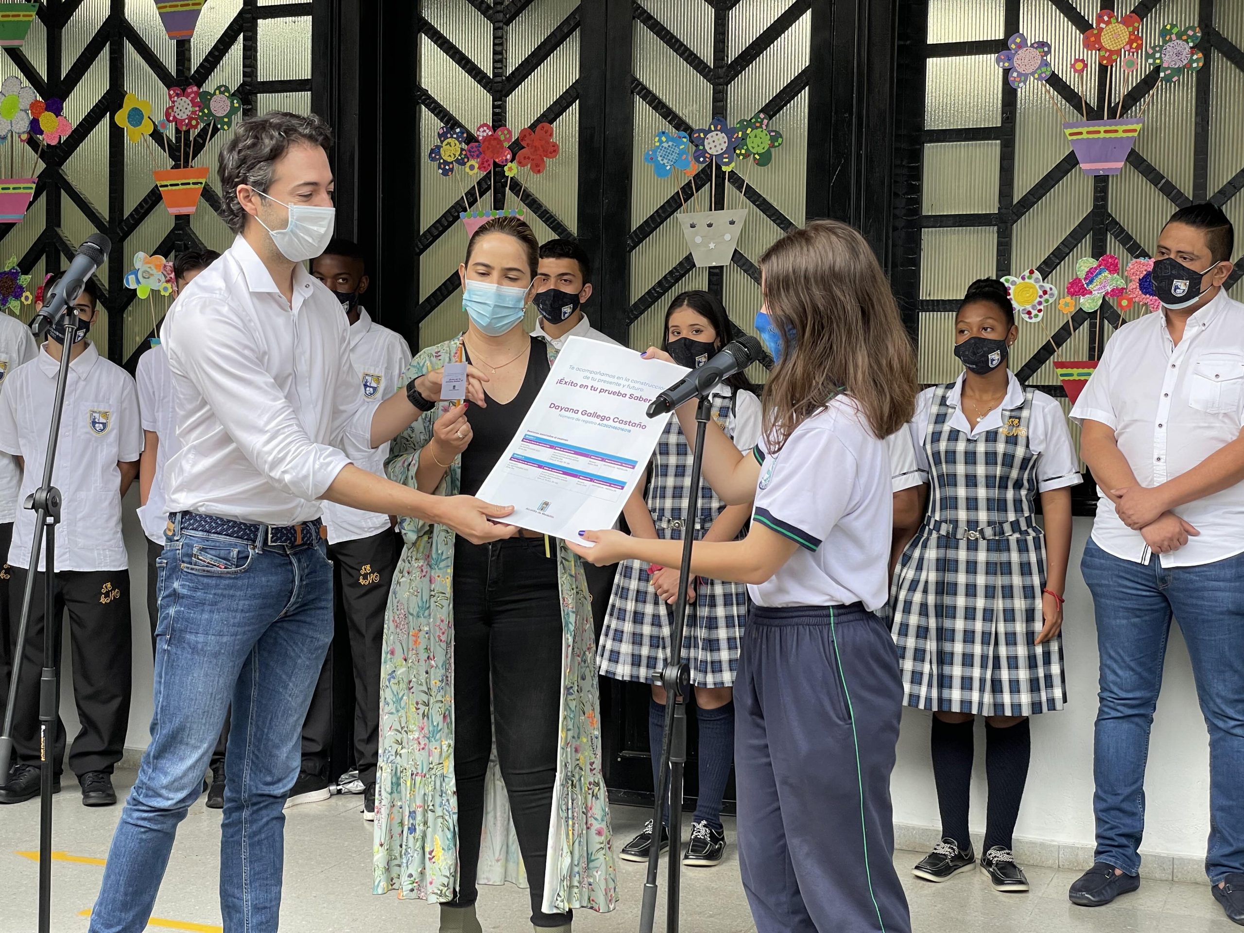 Alcaldía de Medellín asumió el 100 % del valor de las Pruebas Saber 11 ...