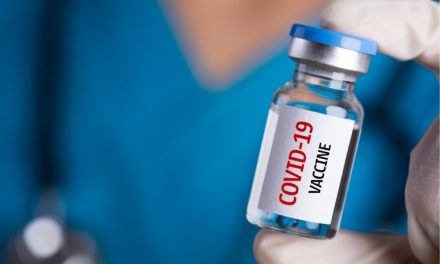 Colombia recibe 160.000 vacunas de AztraZeneca del Gobierno Español