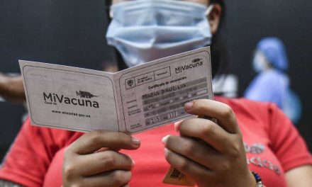 Medellín inició la aplicación de terceras dosis de las etapas I y II del Plan de Vacunación contra el COVID-19