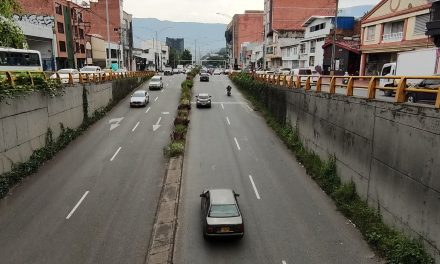 Este lunes inicia el periodo sancionatorio del pico y placa para carros particulares en Medellín