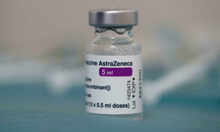 Llegaron a Colombia 408.000 nuevas vacunas de AstraZeneca, el país ha recibido ya más de 39 millones de biológicos