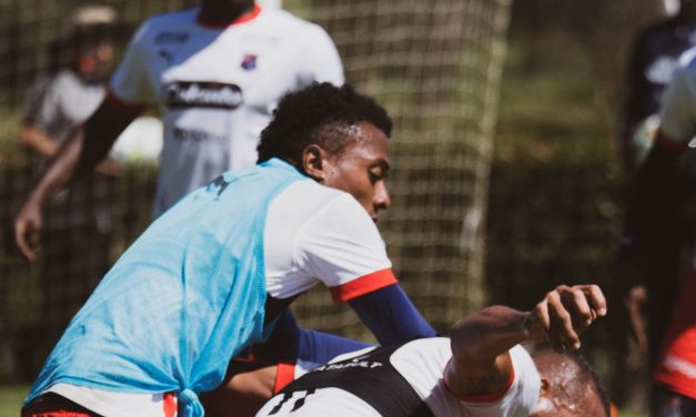 Por un debut exitoso: Arranca la era del uruguayo Julio Comesaña en Independiente Medellín, recibe a Once Caldas