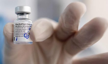 Siguen llegando más vacunas contra el COVID-19: Arribaron al país 339.300 dosis del laboratorio Pfizer