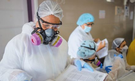 Experto de MinSalud explica qué significa pasar de pandemia a endemia de COVID-19 en Colombia