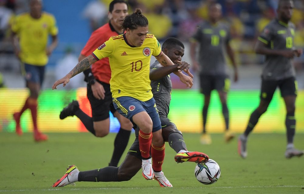 Con polémica: El juez Diego Haro le arrebató la victoria a Colombia frente a Ecuador, amargo 0-0 en el Metropolitano