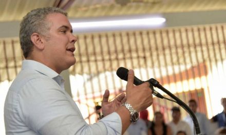 Iván Duque y una dura advertencia: «Mucho cuidado con los discursos que vienen con cantos de sirena desde la dictadura en Venezuela»