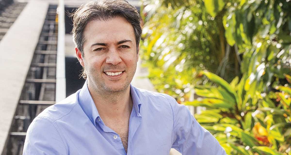 Daniel Quintero renuncia a la Alcaldía de Medellín y se suma a Upegui