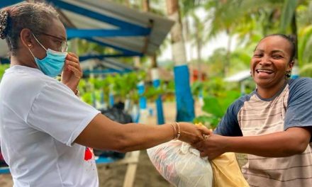 Entregan 51.739 ayudas para población afectada por temporada de lluvias y desplazamiento en el Chocó