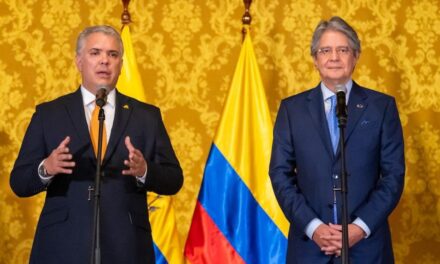 Colombia y Ecuador acuerdan reabrir su frontera a partir del primero de diciembre
