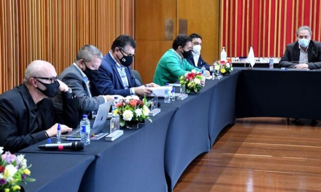 ¿Tambalea el FPC? La SIC formuló pliego de cargos a la Dimayor, 16 clubes y 20 dirigentes por presuntamente aplicar vetos a jugadores