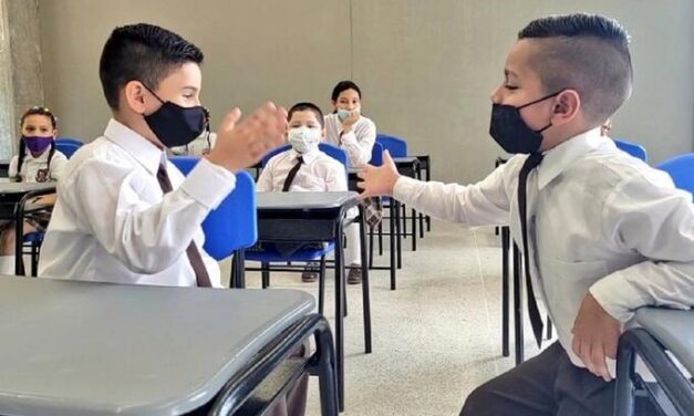 Hacia la presencialidad: Más de un millón de estudiantes retomaron clases en las instituciones públicas