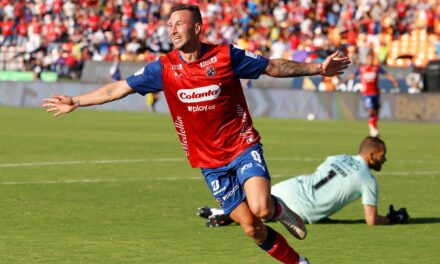 Con doblete del argentino Pons, Independiente Medellín prolongó la mala racha del Deportivo Cali