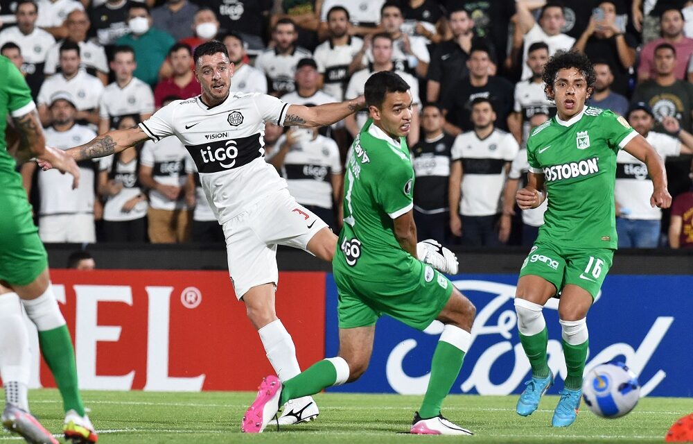 Nacional, al borde de la eliminación en la Copa Libertadores: Cayó goleado en su visita al Olimpia