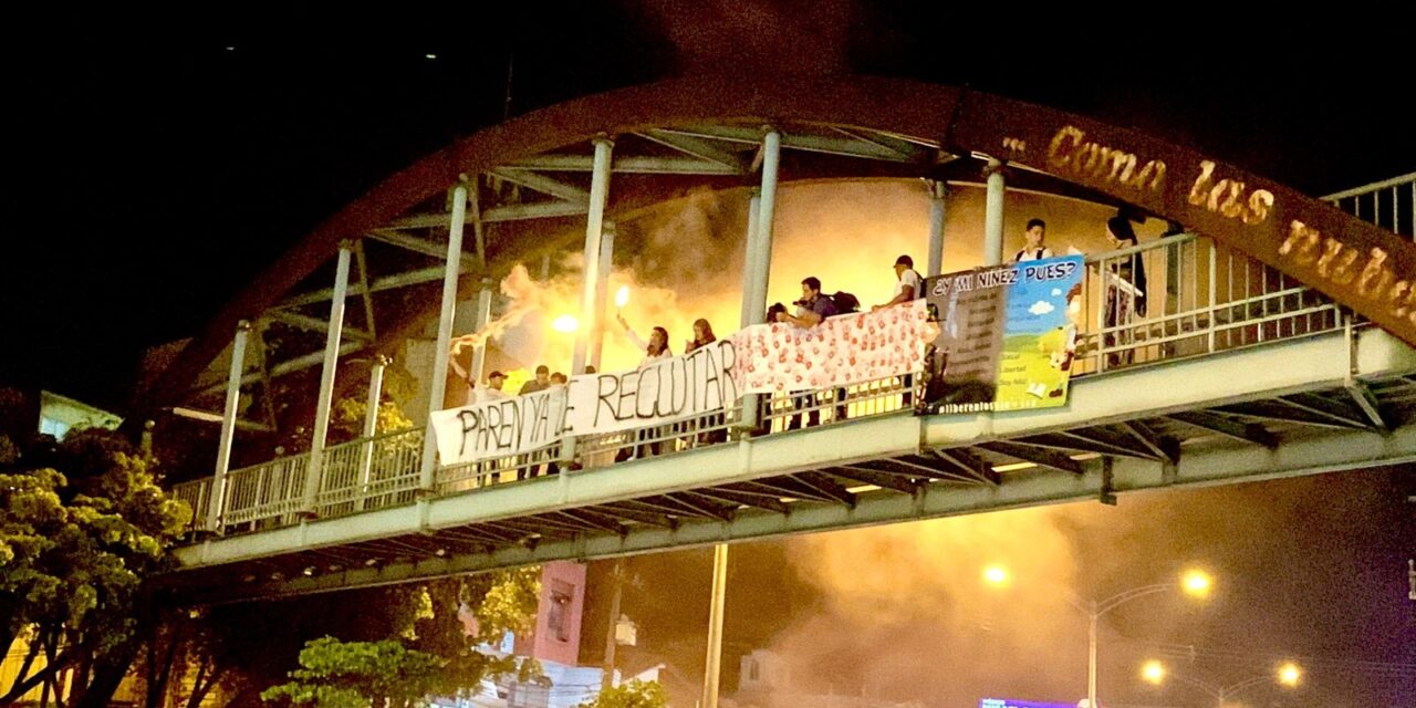 «Paren ya de reclutar niños»: En Medellín hacen fuerte llamado a grupos armados ilegales