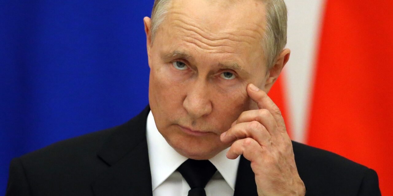 Vladimir Putin: Occidente preparó para Ucrania el destino de «carne de cañón»
