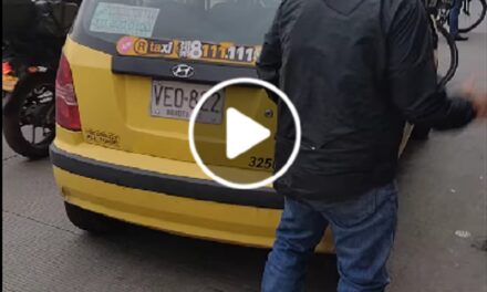 Indignante: Taxista en Bogotá agredió a dos mujeres porque le pidieron cambiar la ruta [VIDEO]