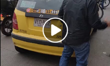 Indignante: Taxista en Bogotá agredió a dos mujeres porque le pidieron cambiar la ruta [VIDEO]