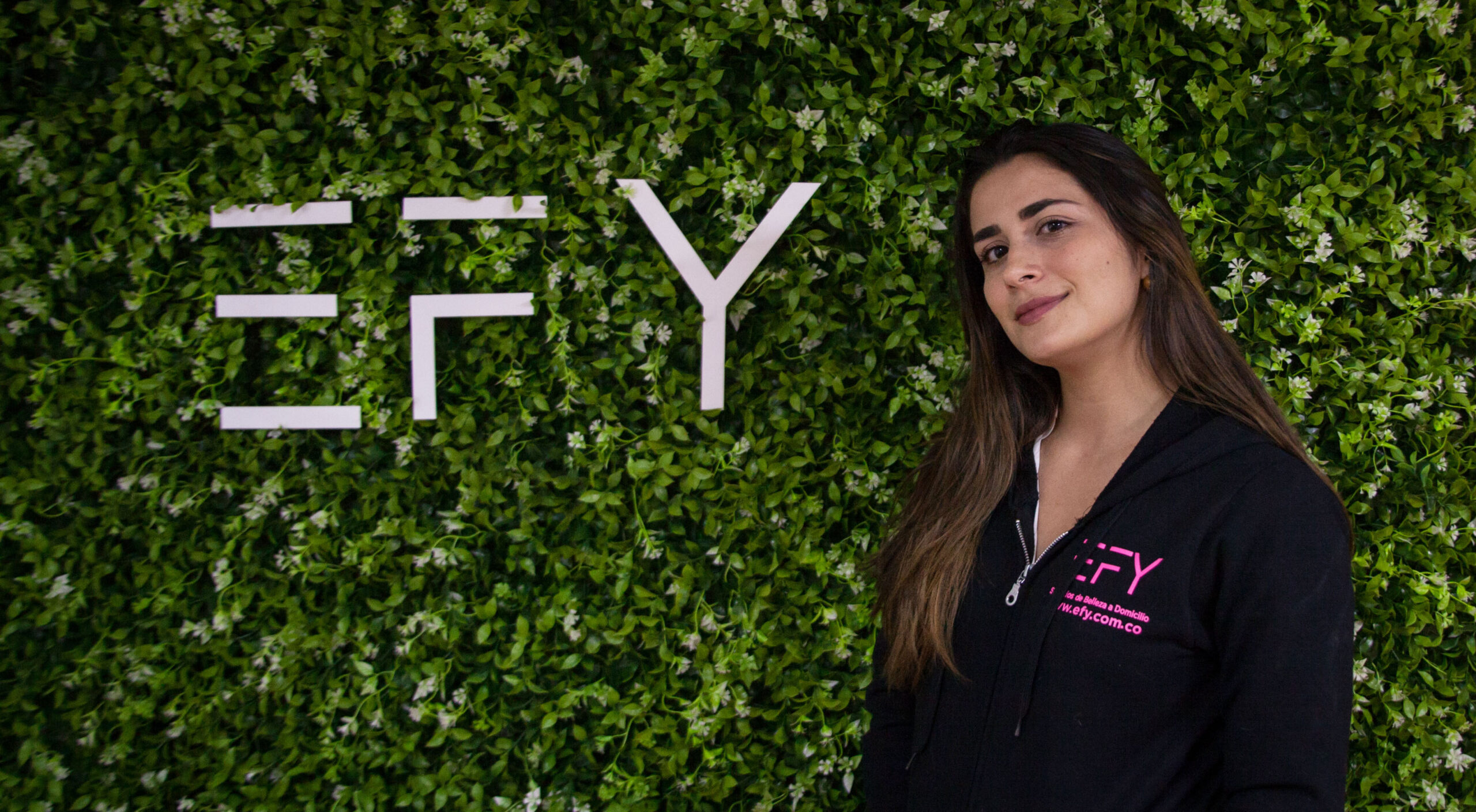 EFY, la ‘app’ que lleva la belleza y el cuidado hasta la comodidad del