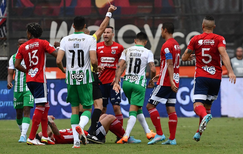 DIM no pudo ganarle a Nacional, pese a tener dos jugadores más: flojo empate en el Polideportivo Sur