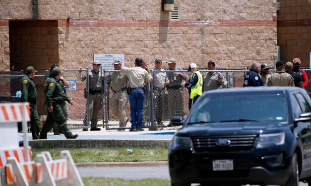 Nueva masacre en los Estados Unidos: joven asesinó a 19 niños y dos maestras en escuela primaria de Texas