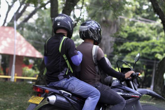 Tenga en Cuenta: La Alcaldía de Bogotá prorroga restricción de parrillero en moto hasta diciembre