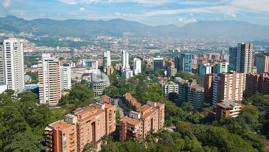 Con $183.000 millones, Medellín logró cifra histórica de recaudo por impuesto de Industria y Comercio en el último mes