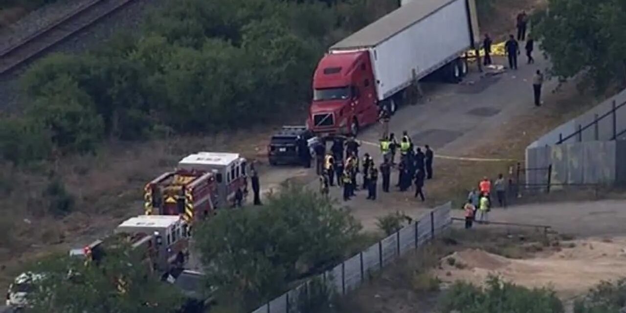 Escalofriante: Hallan a 50 migrantes muertos en un camión abandonado en Texas, Estados Unidos
