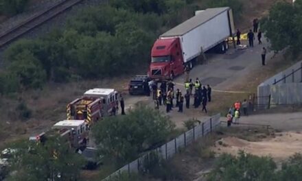 Escalofriante: Hallan a 50 migrantes muertos en un camión abandonado en Texas, Estados Unidos