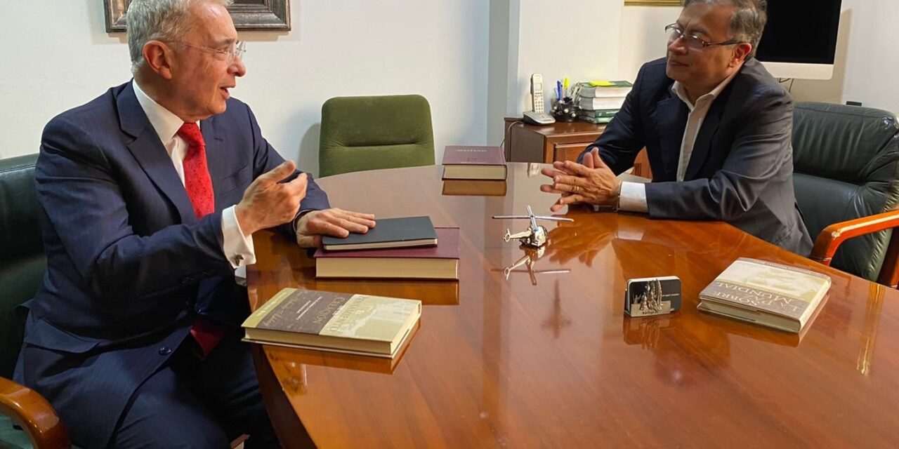 Histórico encuentro entre el presidente electo Gustavo Petro y el exmandatario Álvaro Uribe: este es el balance de la reunión