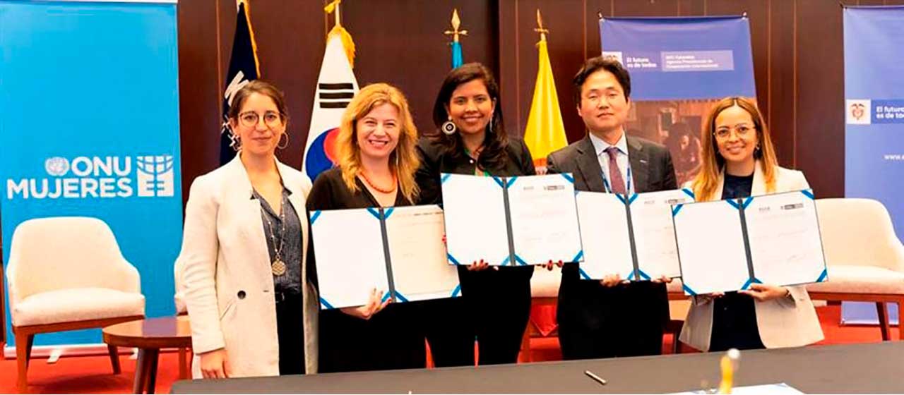 Colombia y Corea firman convenio por USD $6,8 millones para impulsar emprendimientos de mujeres rurales